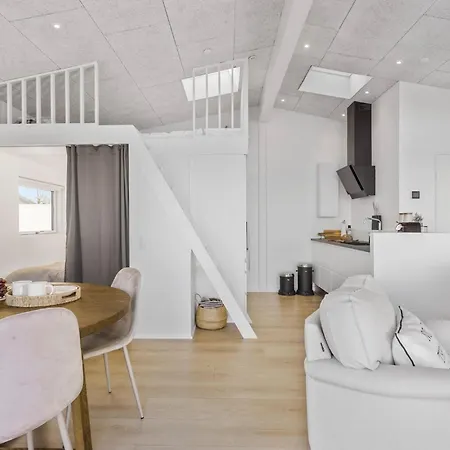 1 Bedroom Amazing In 度假居