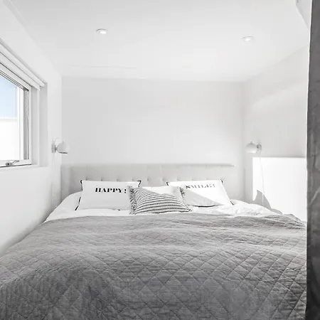 1 Bedroom Amazing In *